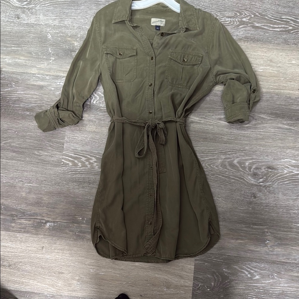 Universal Thread Green Long Sleeve Polo Collar Dress